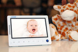 Luvion Prestige Touch 3<br /> Babycall med kamera lar deg se og høre babyen din i mørket. 7" skjerm. 300 m rekkevidde frisikt.